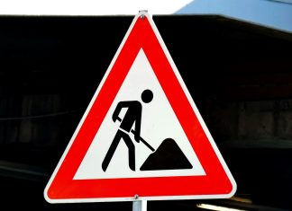 A1 Sperrung nach Sensorsystem-Installation freigegeben Baustellenschild. Quelle: